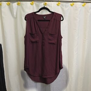 Women's Sleeveless Burgundy Top